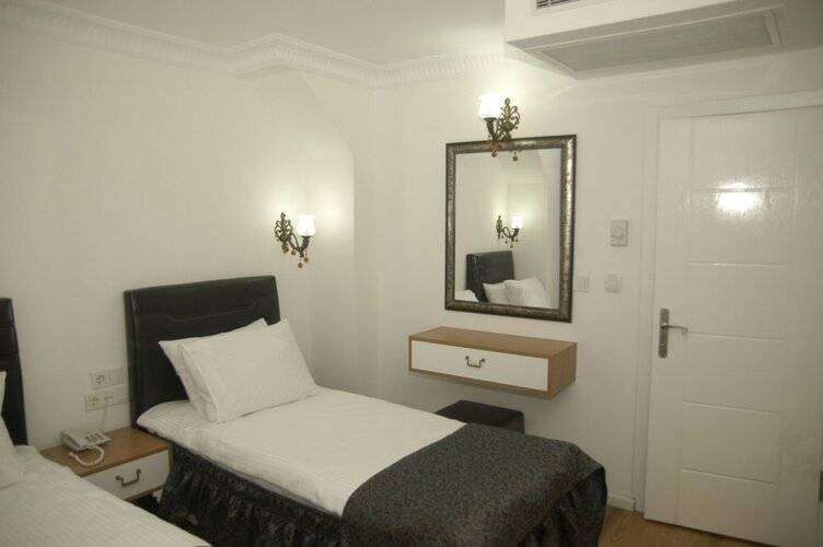 Hotel Jakaranda Istanbul