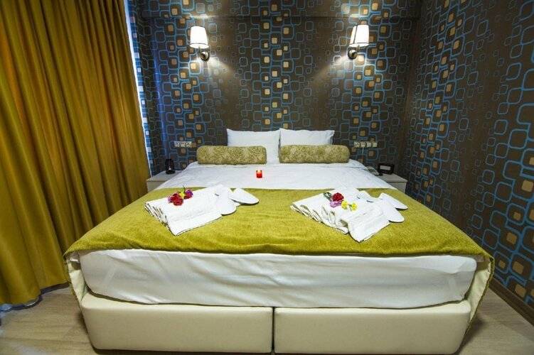 Kuzen Otel (Adults Only 18+)