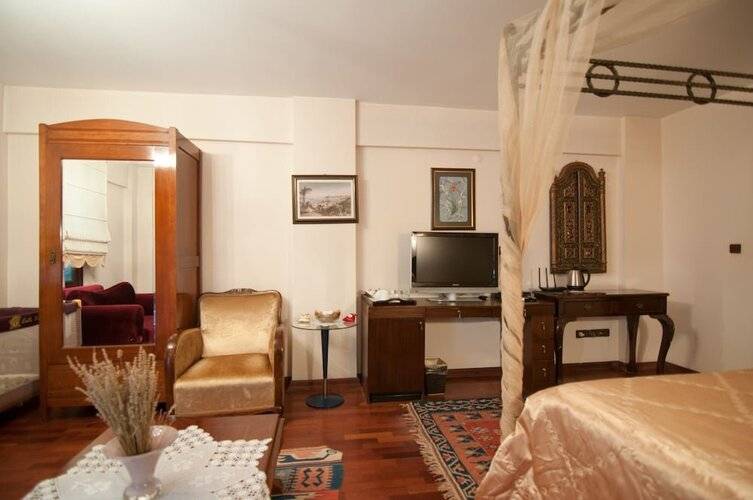 Villa Sphendone Suites