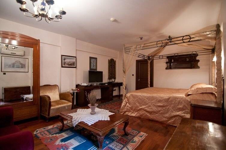 Villa Sphendone Suites