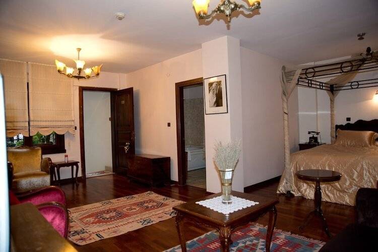 Villa Sphendone Suites