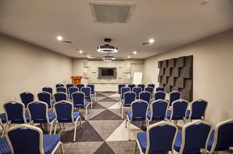 Holiday Inn Express Istanbul - Atakoy Metro, an IHG Hotel
