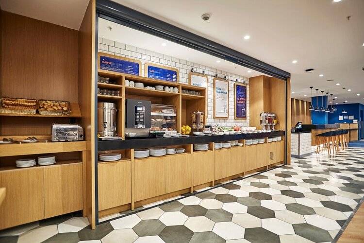 Holiday Inn Express Istanbul - Atakoy Metro, an IHG Hotel