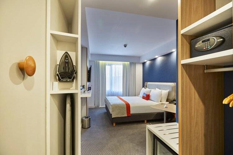 Holiday Inn Express Istanbul - Atakoy Metro, an IHG Hotel