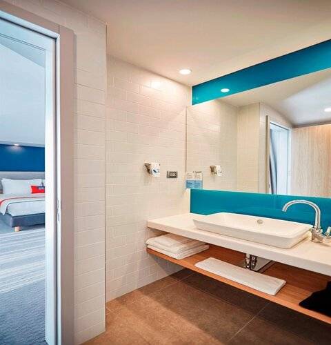Holiday Inn Express Istanbul - Atakoy Metro, an IHG Hotel