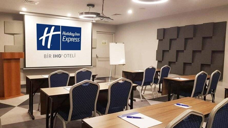 Holiday Inn Express Istanbul - Atakoy Metro, an IHG Hotel