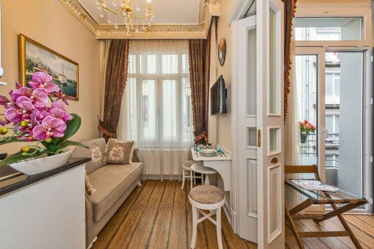 IQ Houses Mis