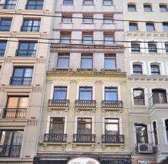 $item['hotel']['name']