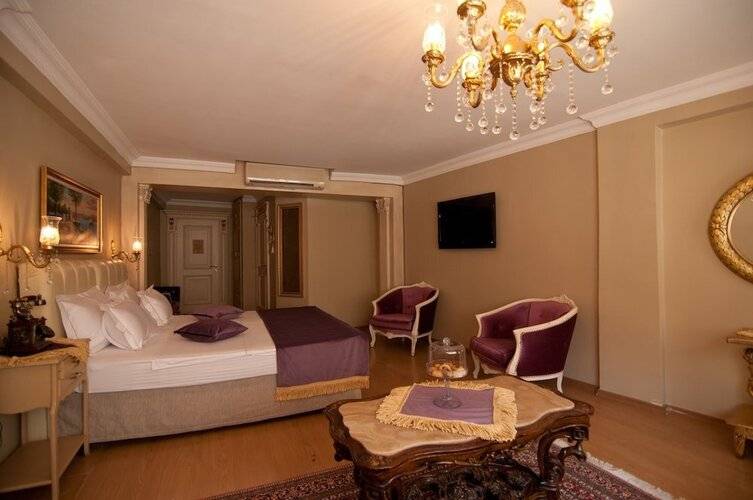 Blue Tuana Suite
