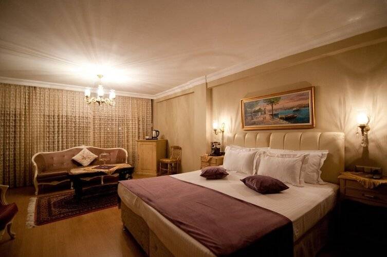 Blue Tuana Suite