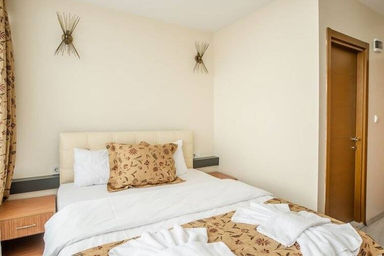 Camelot Apartment