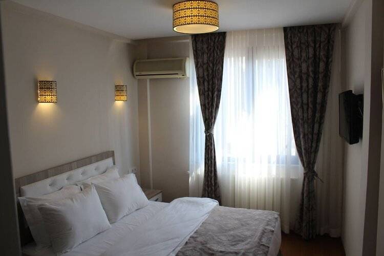Ararat Hotel