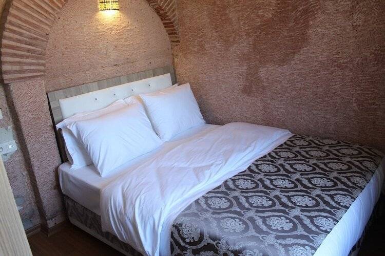 Ararat Hotel