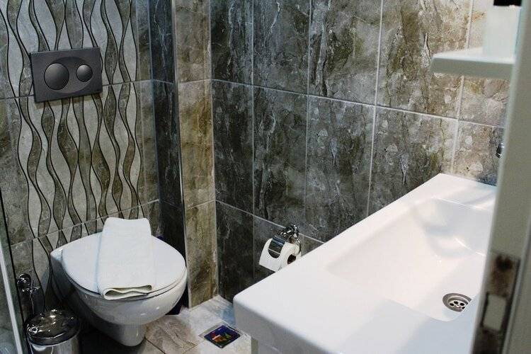 Ararat Hotel
