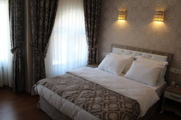 Ararat Hotel