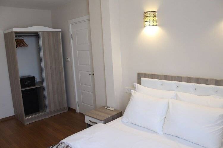 Ararat Hotel