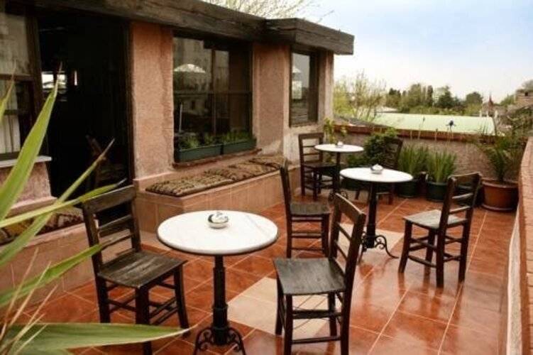 Ararat Hotel