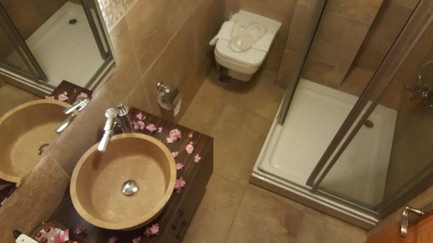 Mytra Hotel