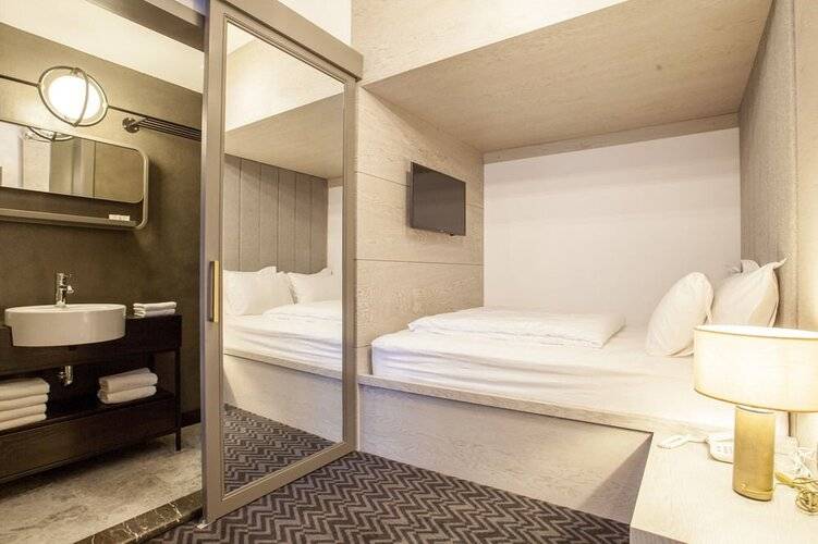 Nabu Hotel