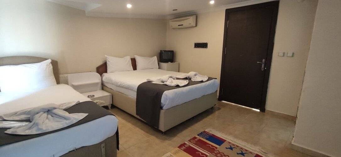 Sah Hotel