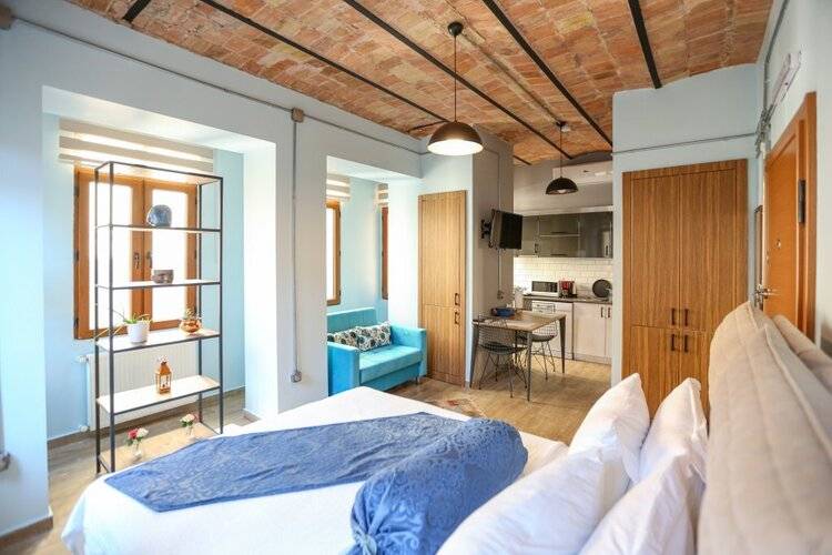 No 8 Galata