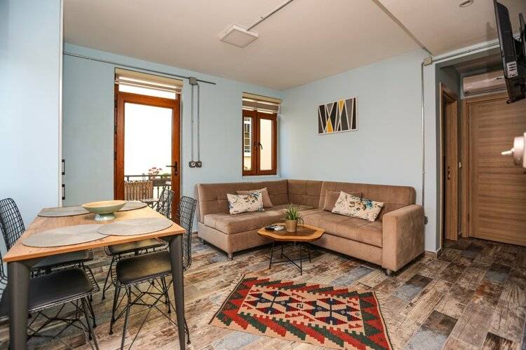 No 8 Galata