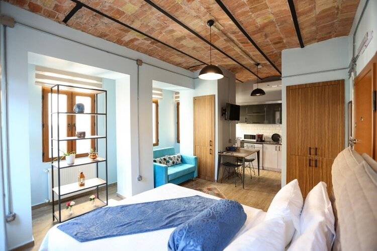 No 8 Galata