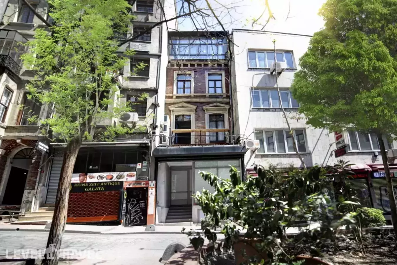 Maravilloso Wings of Galata