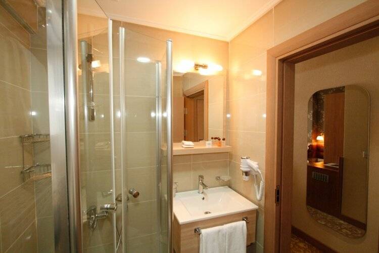 Q Hotel Old City