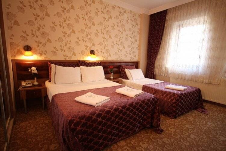 Q Hotel Old City