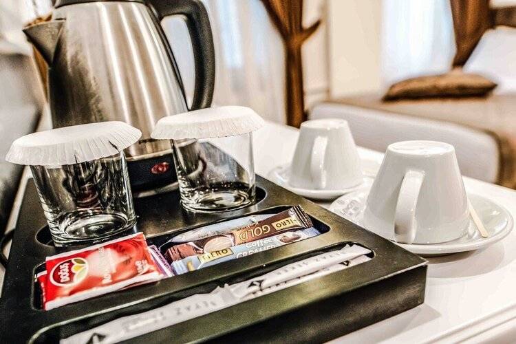 Lazz City Hotel