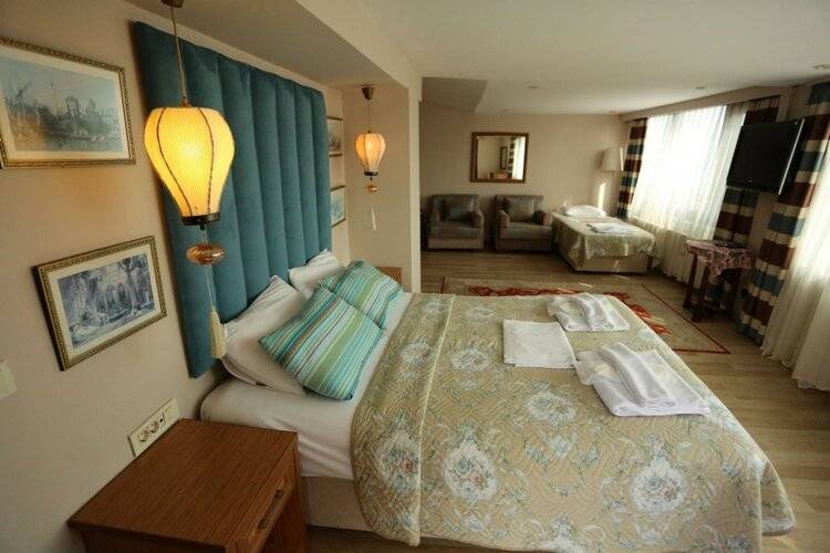 Tashkonak Sultan Suites and Apartments