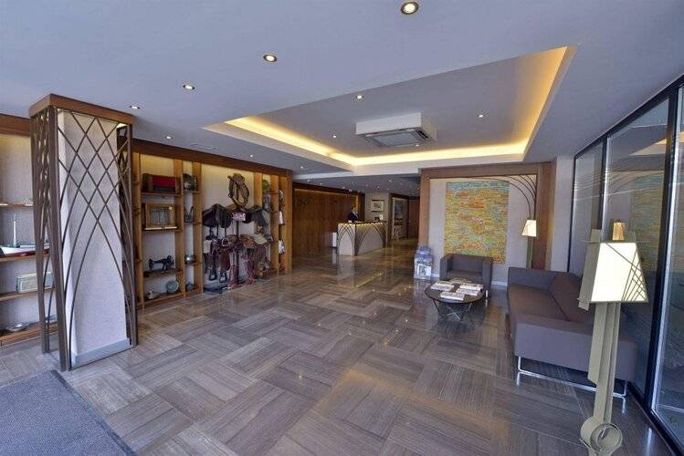 Upsuites Hotel