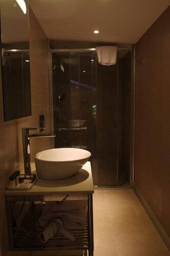 Upsuites Hotel
