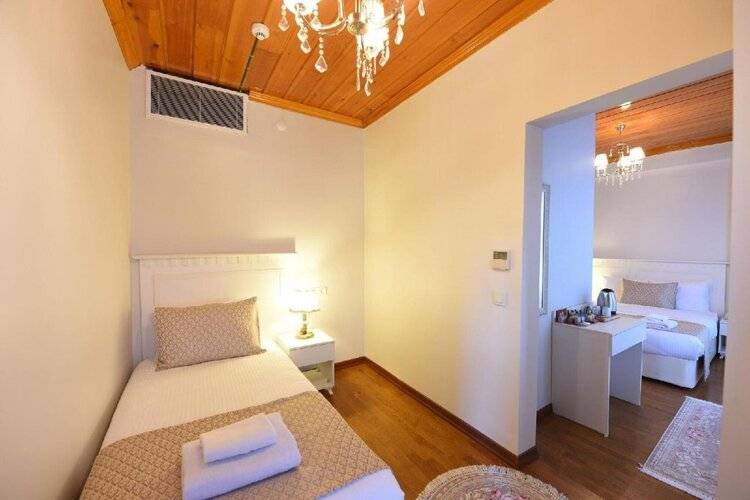 Elyka Hotel