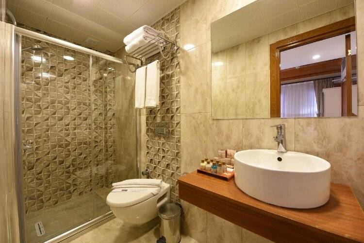 Elyka Hotel