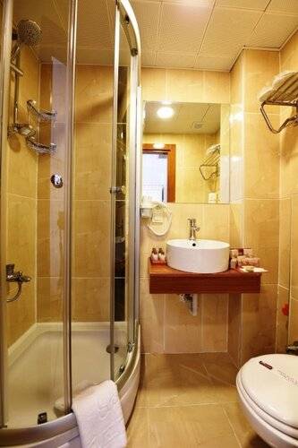 Elyka Hotel