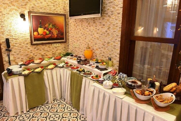 Elyka Hotel