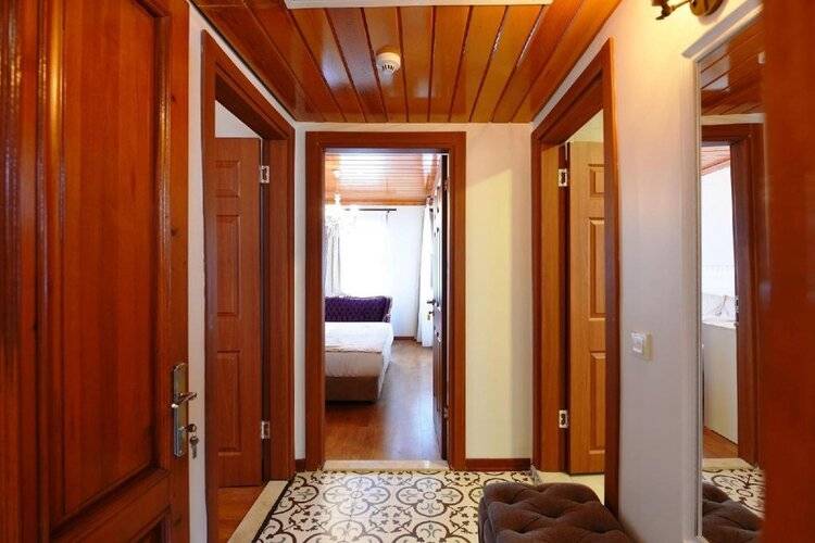 Elyka Hotel