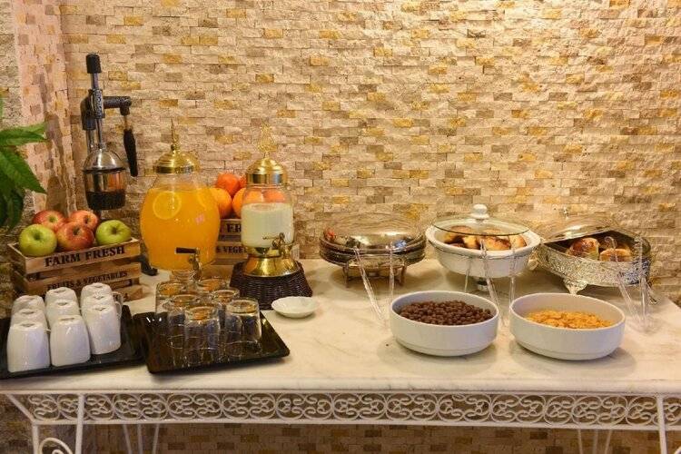 Elyka Hotel