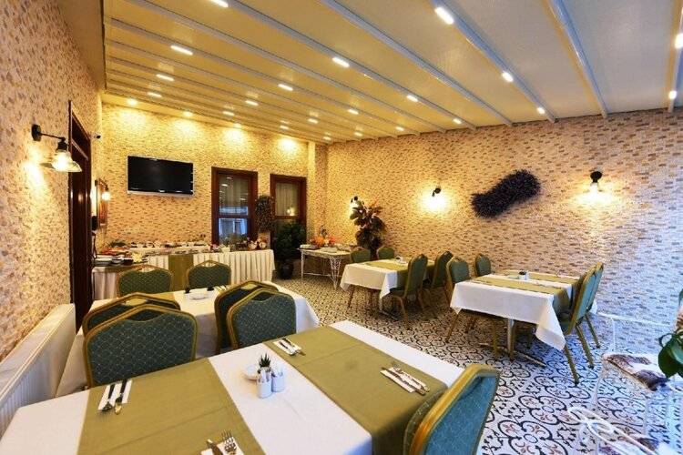 Elyka Hotel