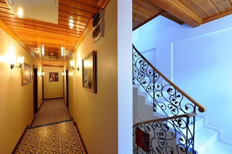 Elyka Hotel