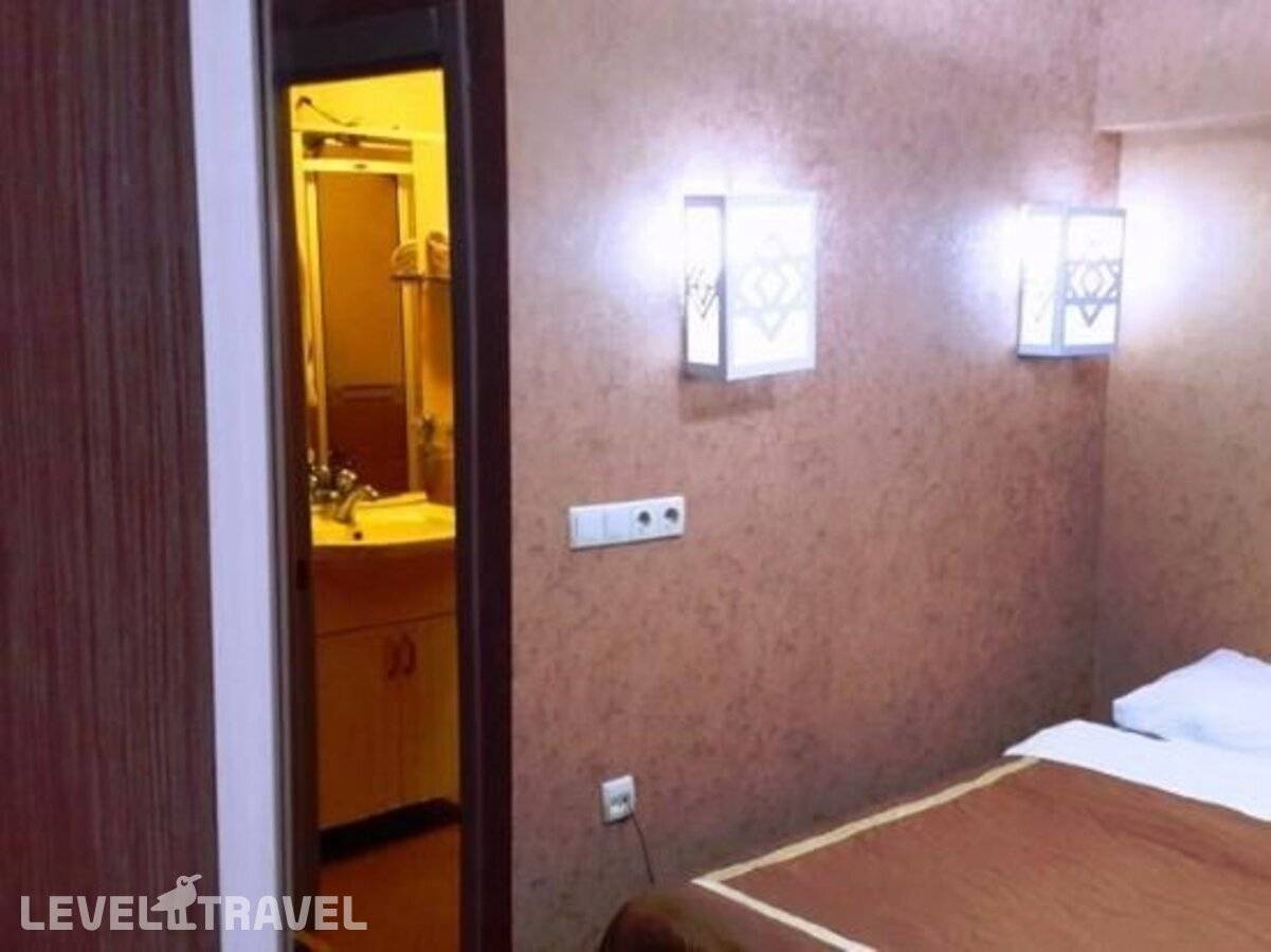 Изображение отеля 8