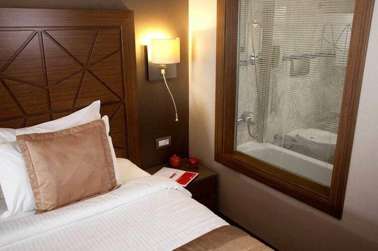 Ramada By Wyndham Istanbul Taksim