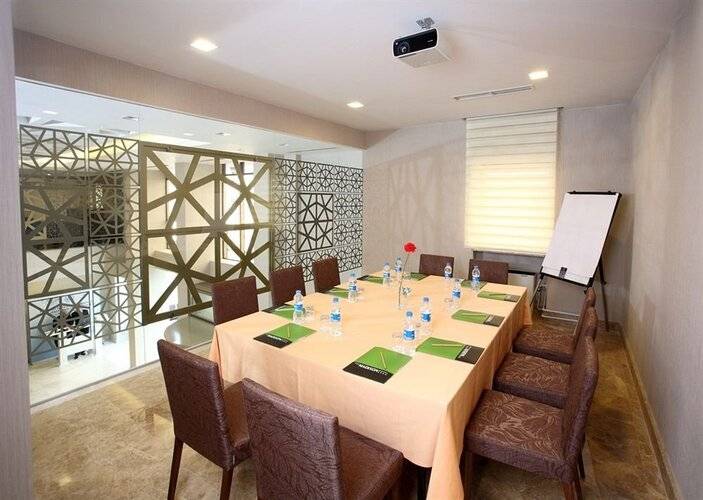Ramada By Wyndham Istanbul Taksim