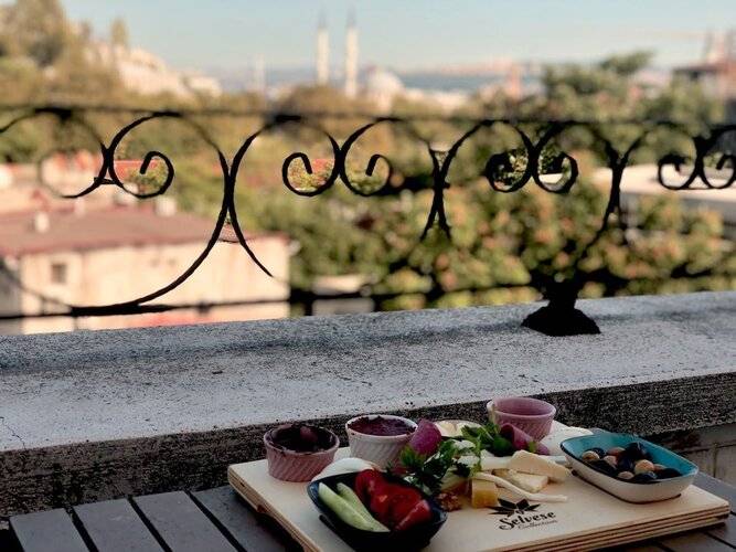 Selvese Collection Galata 1875