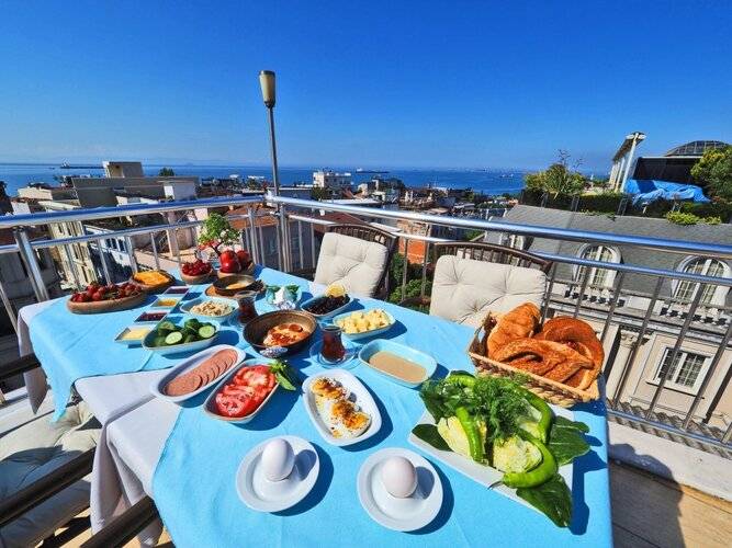 Sunrise Hotel