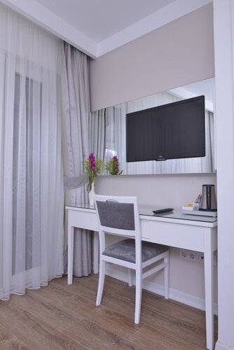 Ten Rooms Istanbul Hotel (Adults Only 18+)