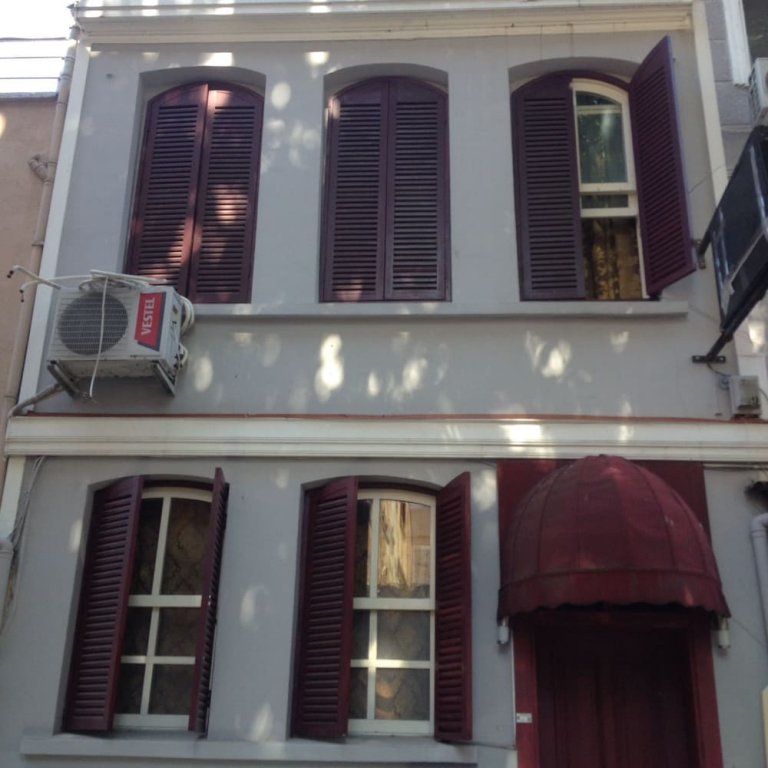 Bufes Hotel