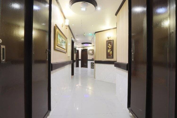 OYO 329 Down Town Hotel